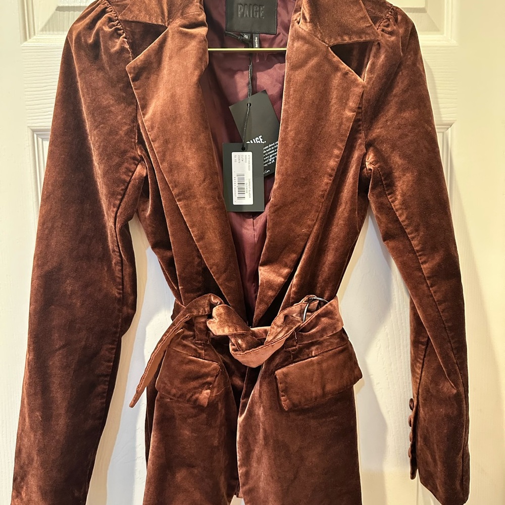 PAIGE Women's old Rose Velvet Blazer
